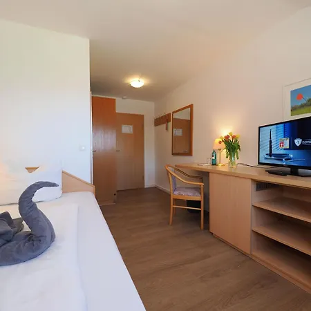 Forsthaus Langenberg מלון 3*