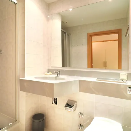 Forsthaus Langenberg מלון 3*